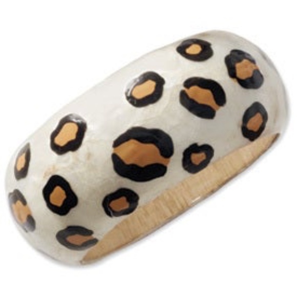 Vintage Jewelry - Vintage Wood Aster Capiz Shell Leopard Print 36mm Bangle